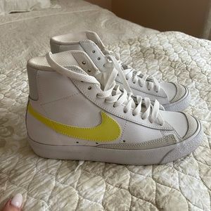 Nike Blazer Mid ‘77 Sneakers